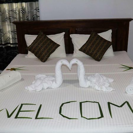 Deshani Holiday Inn Dambulla Eksteriør bilde