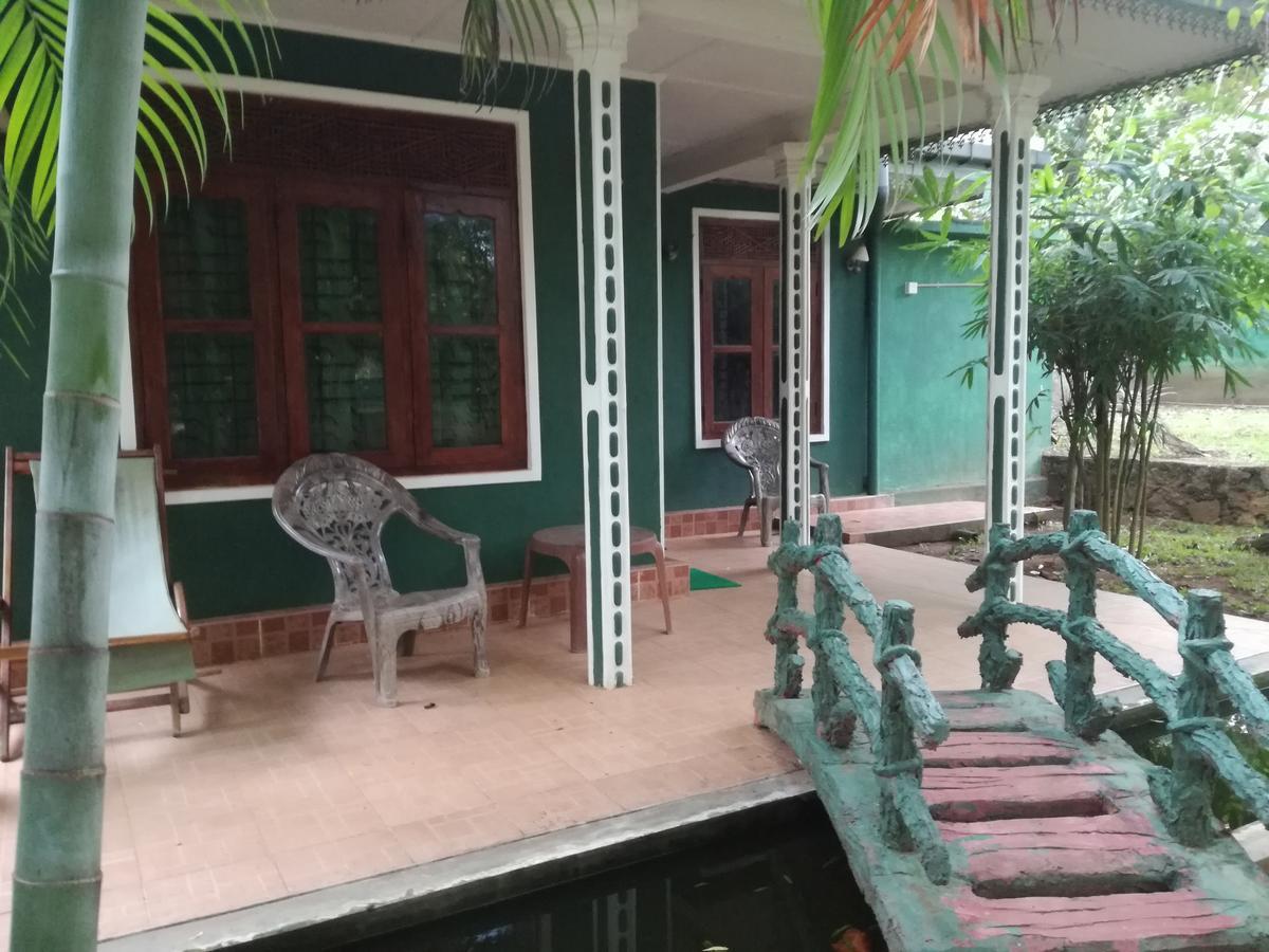 Deshani Holiday Inn Dambulla Eksteriør bilde
