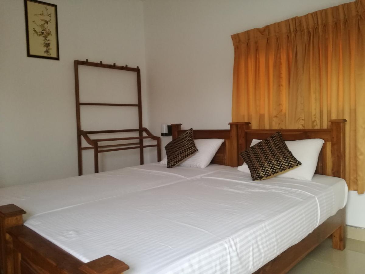 Deshani Holiday Inn Dambulla Eksteriør bilde
