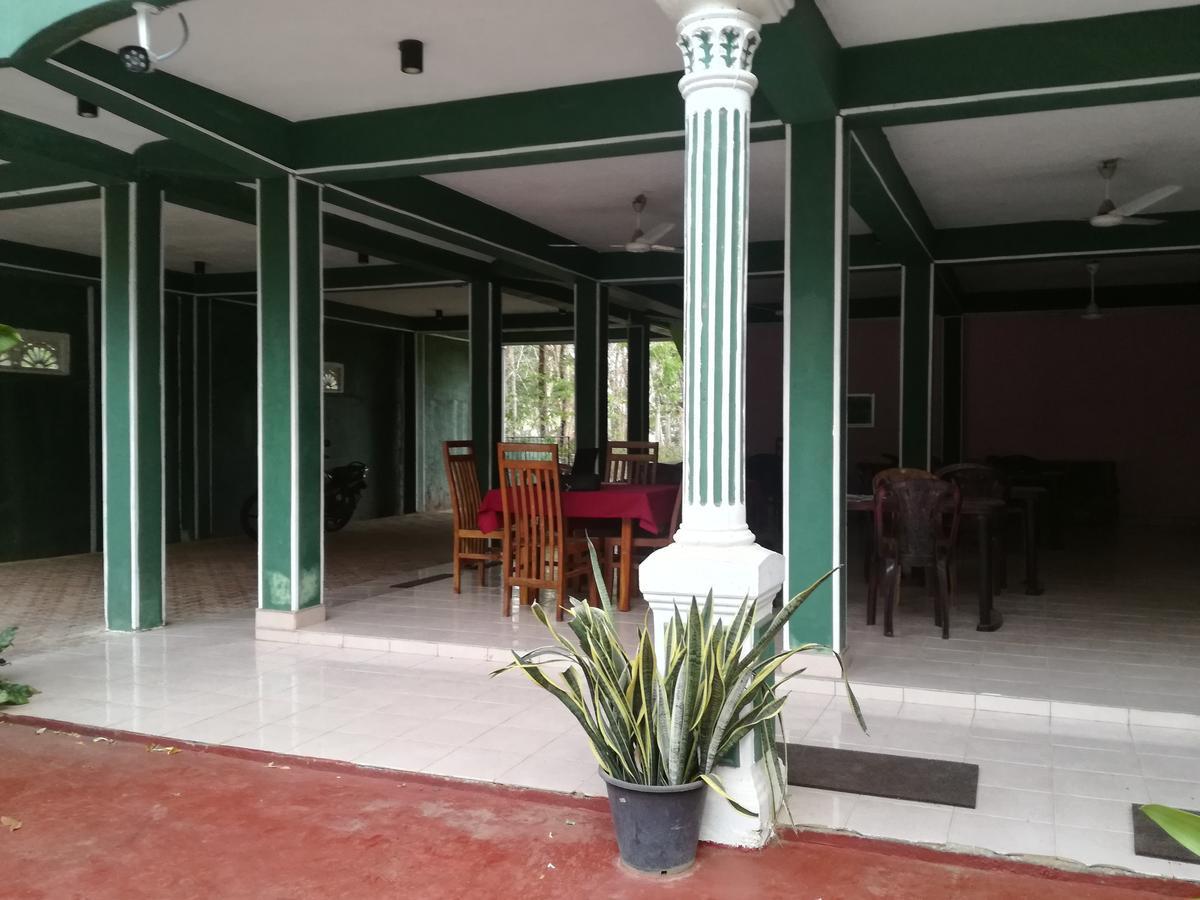 Deshani Holiday Inn Dambulla Eksteriør bilde
