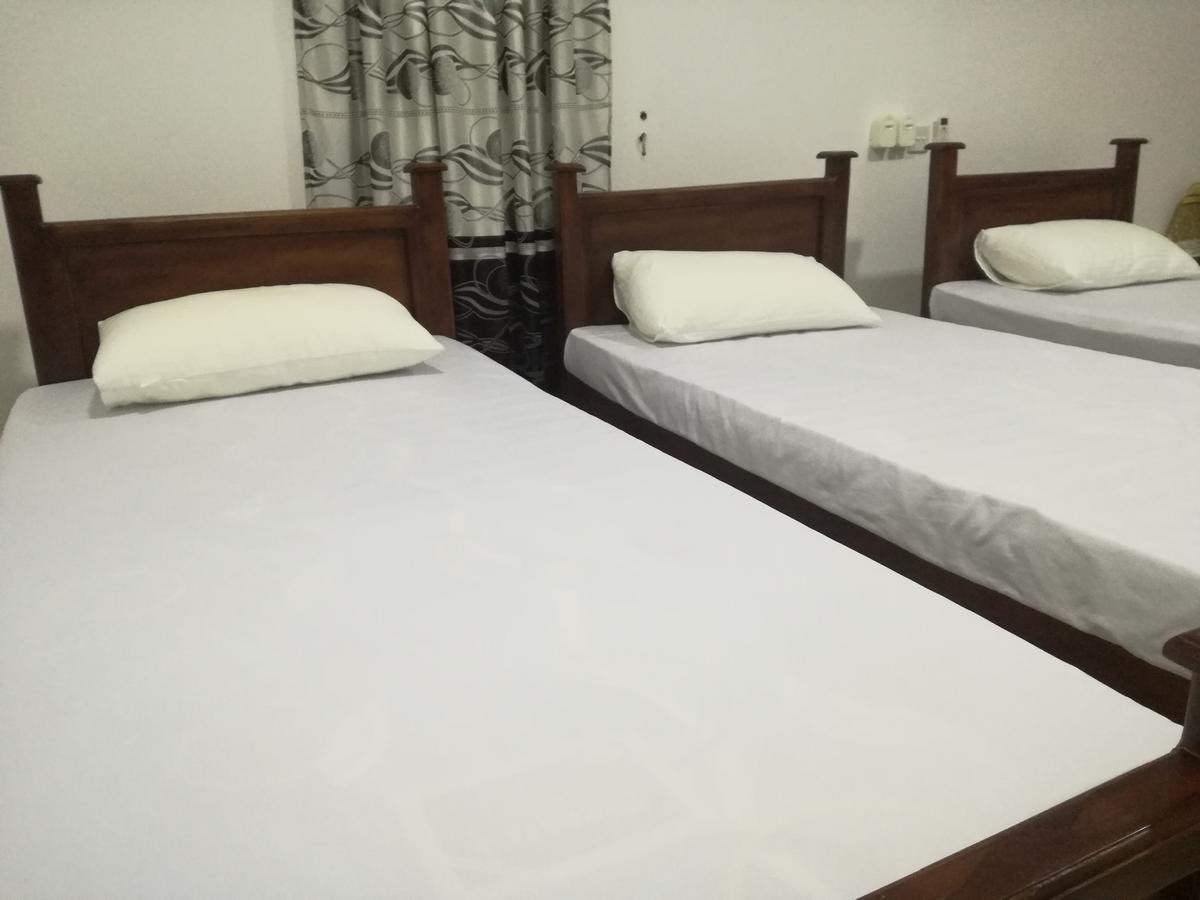 Deshani Holiday Inn Dambulla Eksteriør bilde