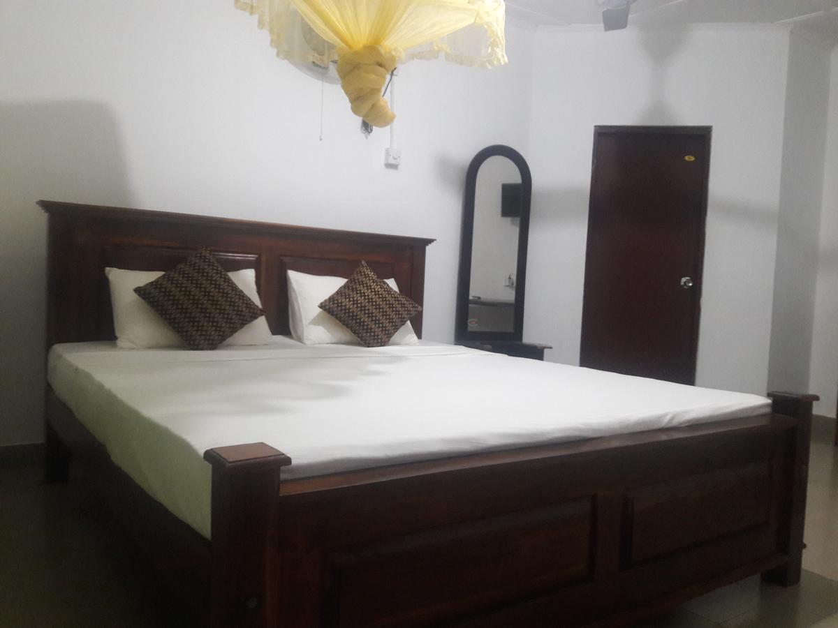 Deshani Holiday Inn Dambulla Eksteriør bilde