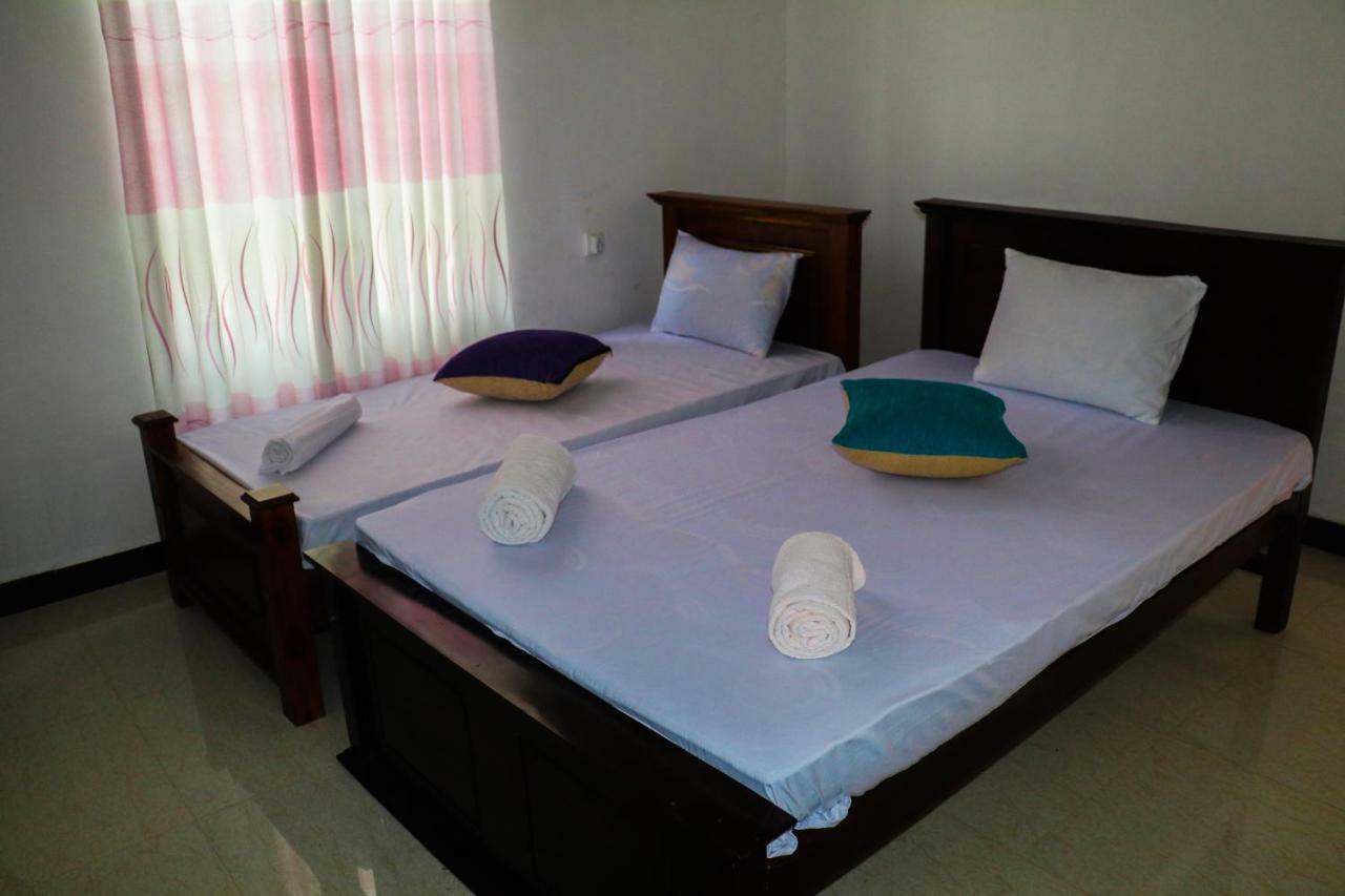 Deshani Holiday Inn Dambulla Eksteriør bilde